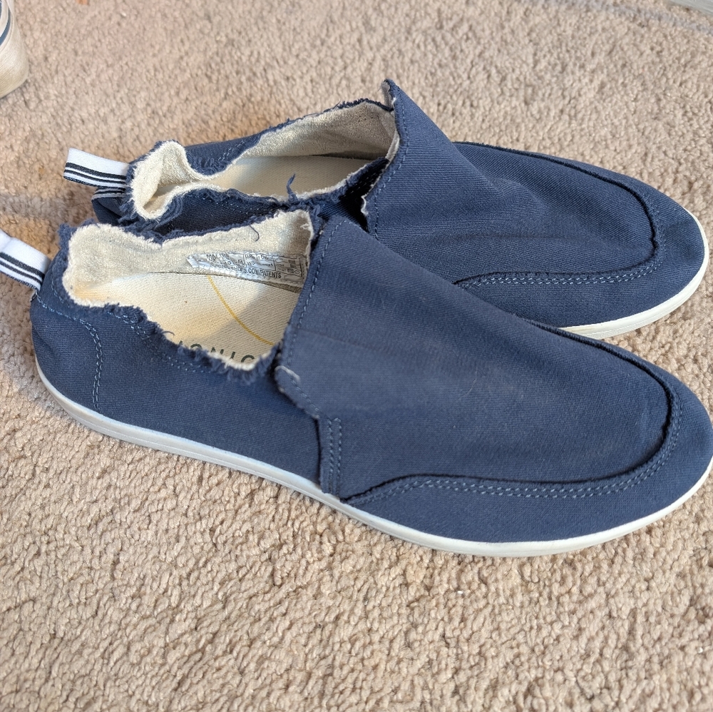 Vionic Beach Blue Slip-on Shoes